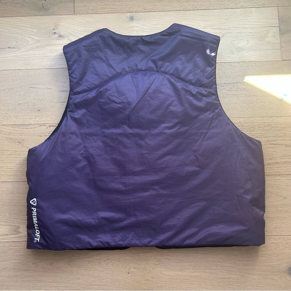 Nike ACG "Skull Peak" PrimaLoft®
Reversible Vest - Picture 7 of 8